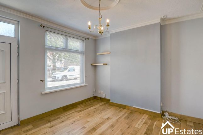 8, Toler Road, Nuneaton photo 3