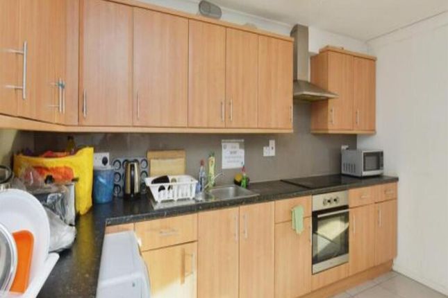 206, Fishermead Boulevard, Milton Keynes photo 3