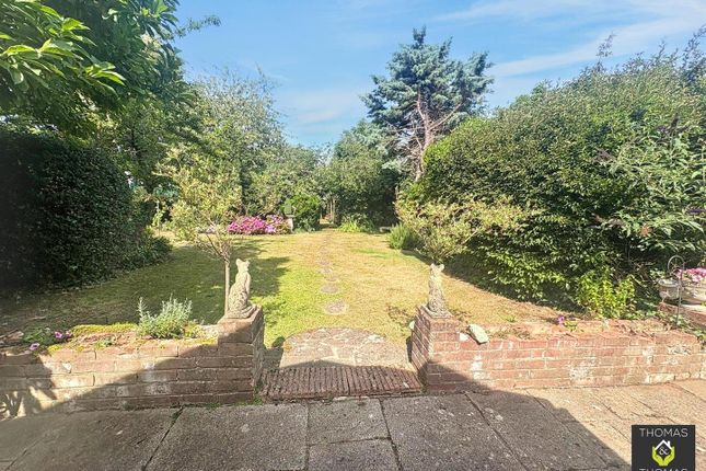 14, Lewis Avenue, Gloucester photo 3