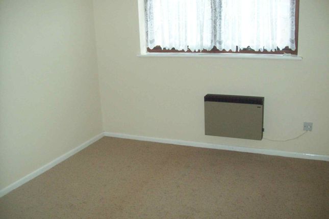 Flat for sale in North Street, Rushden