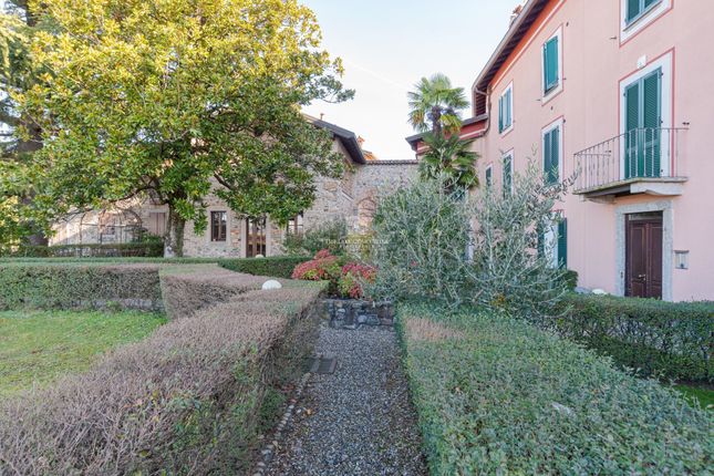 Apartment for sale in Lake Como, Italy