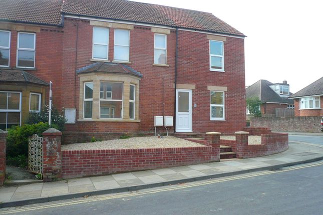 Thumbnail Flat to rent in St. Michaels Avenue, Yeovil