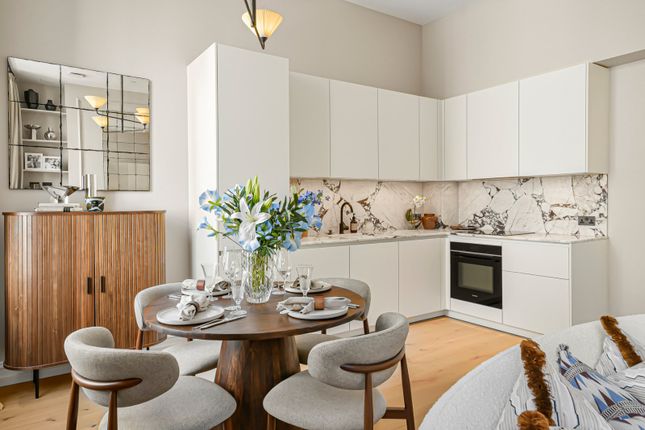 Apartment 3,, No 18 Porchester Gardens, London photo 4