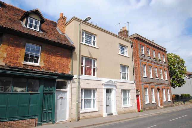Town house for sale in High Street, Wallingford