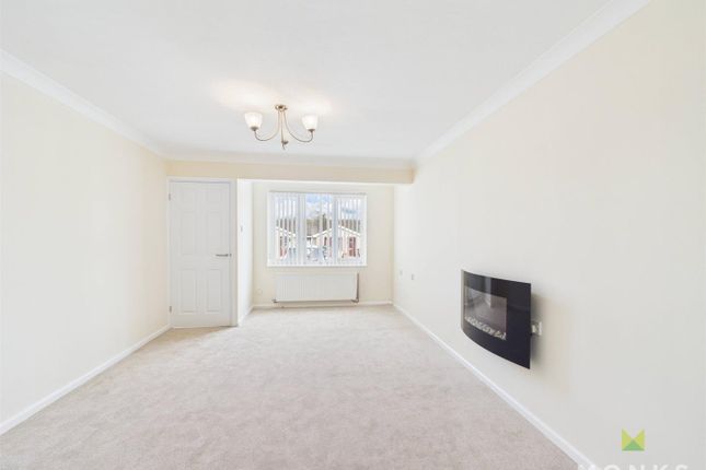 46, Adams Ridge, Shrewsbury photo 2