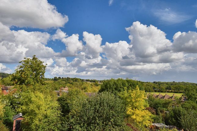 22, Weald Close, Sevenoaks photo 4
