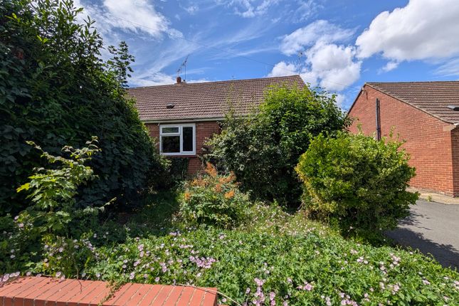 2-bed house on Poplar Grove, Oxford, £270,000