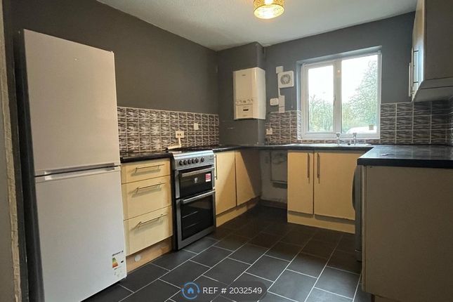 Semi-detached house to rent in Chaffinch Close, Birchwood, Warrington