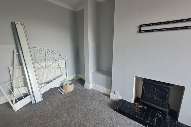145, Wakefield Road, PONTEFRACT photo 2