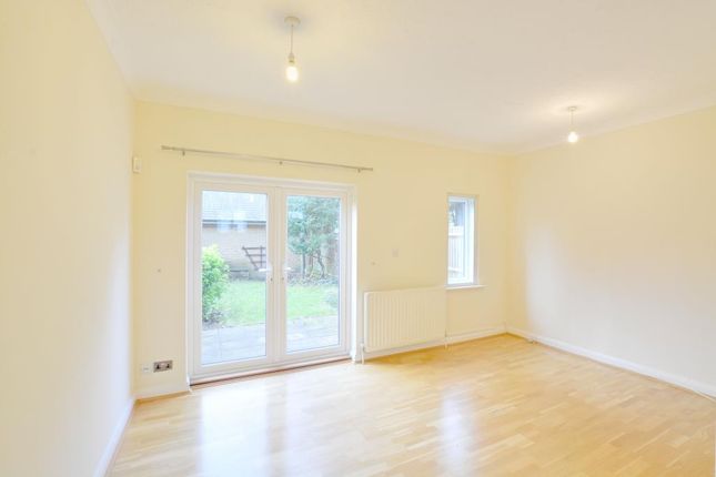 28, St Josephs Vale, Blackheath photo 4