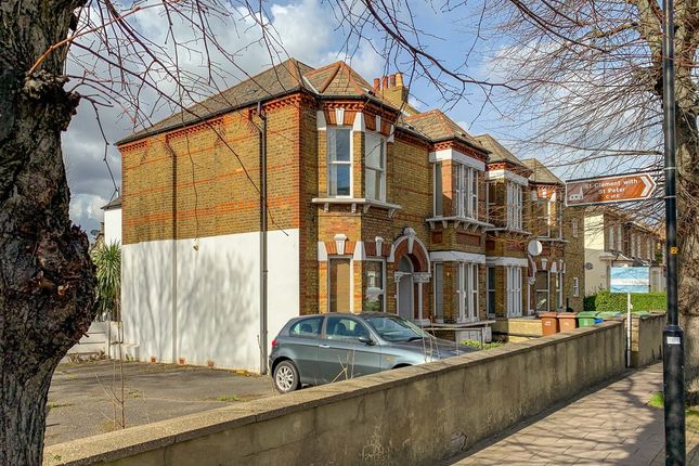 Flat to rent in Barry Road, London