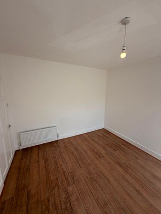 Macoma Terrace, Plumstead photo 2