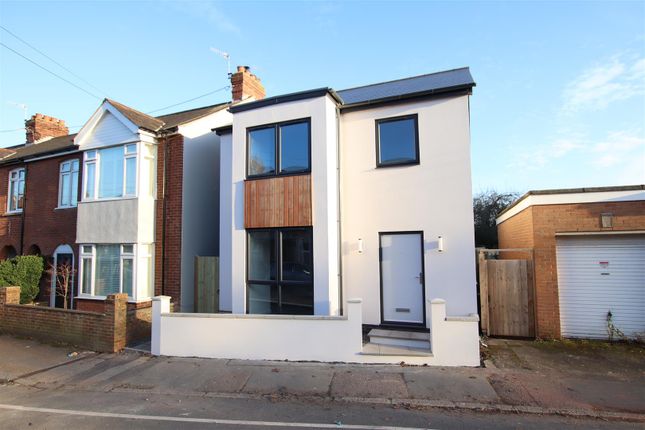 Thumbnail Detached house for sale in Wellington Road, St Thomas, Exeter