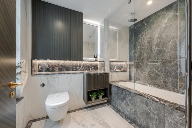 Flat for sale in 9 Millbank Quarter, Westminster, London