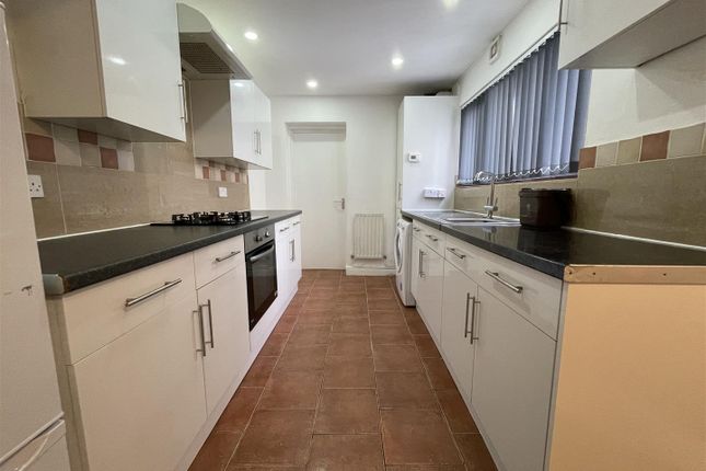 84, Minny Street, Cardiff photo 3