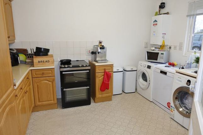 10 Persimmon Walk, Newmarket photo 2