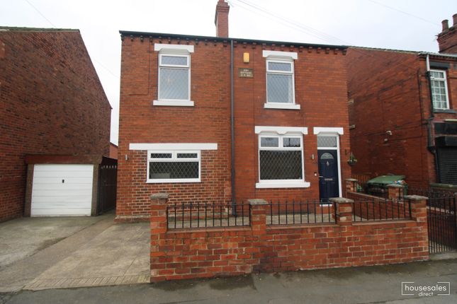 Thumbnail Detached house for sale in Rooks Nest Road Stanley, Wakefield