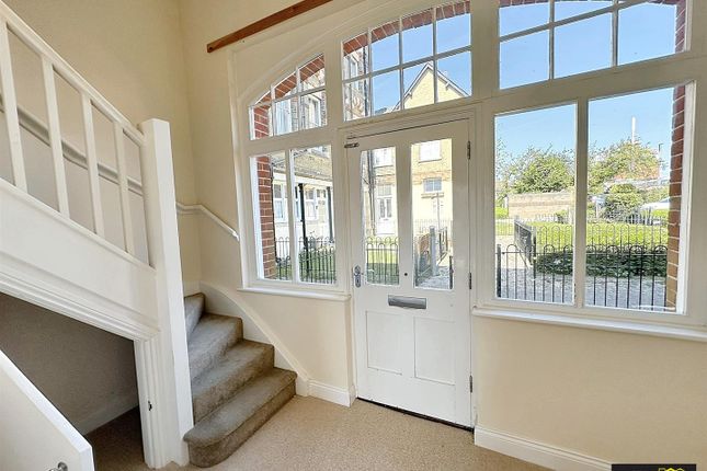 10, Ricketts Close, Weymouth photo 4