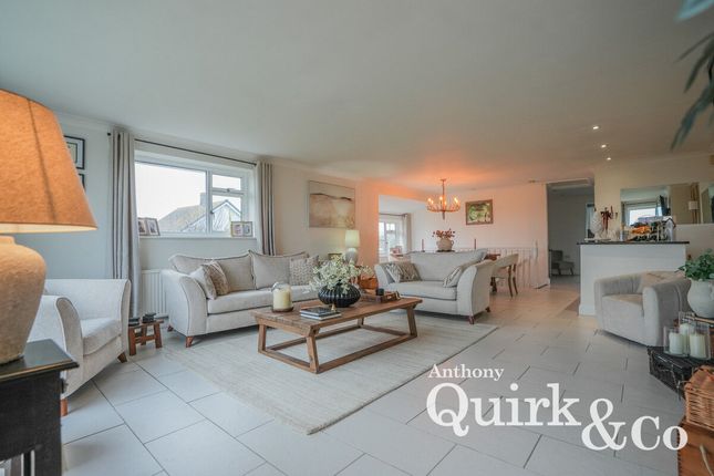 23, Park Road, Canvey Island photo 2
