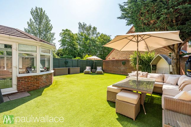 67, Pulham Avenue, Broxbourne photo 4