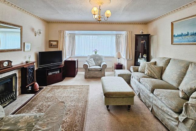 10, Brook Gardens, Biddulph photo 4