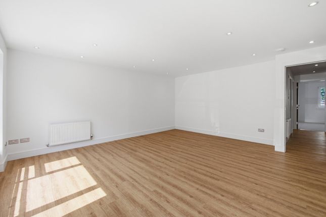 15/2 Pinkhill Park, Edinburgh photo 4
