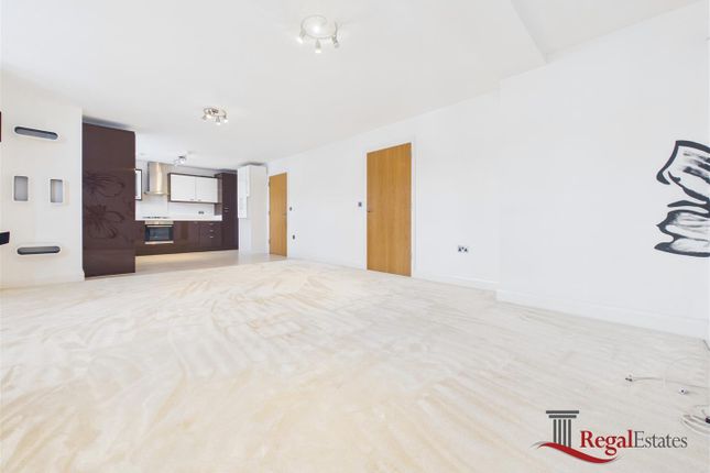 3 Twinlock Court, Vaughan Road, Harrow photo 2