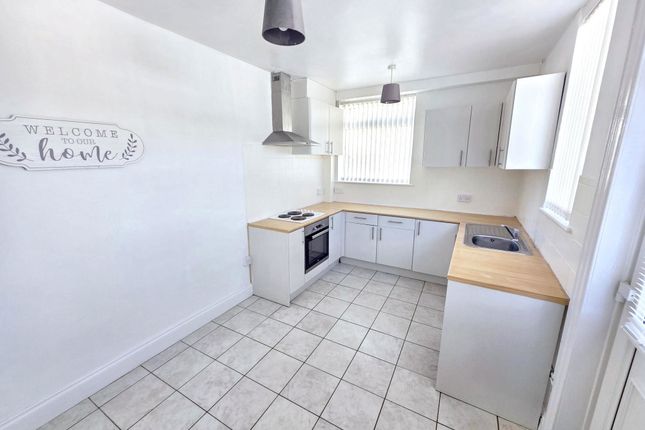 10, Chichester Avenue, Cramlington photo 3