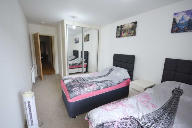Flat to rent in Alpine Road, London
