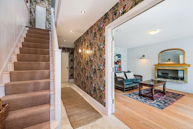 32a The Circuit, Wilmslow photo 2