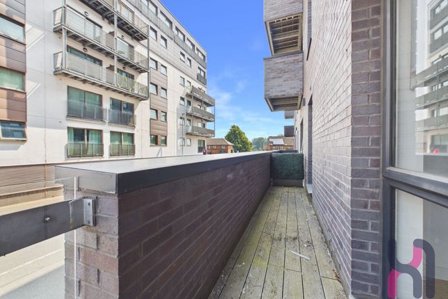 6N The Plaza, 1 Advent Way, Manchester photo 5