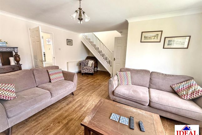7, Cromwell Grove, Skellow, Doncaster photo 2