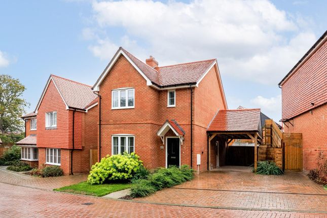 3-bed house on Gala Close, Crowborough, £450,000