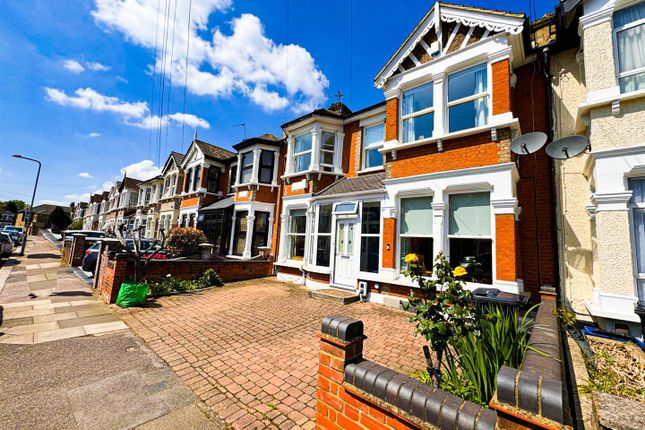 Thumbnail Terraced house for sale in Cavendish Gardens, Cranbrook, Ilford