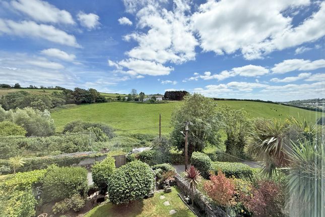 53 Tehidy Road, Par photo 2