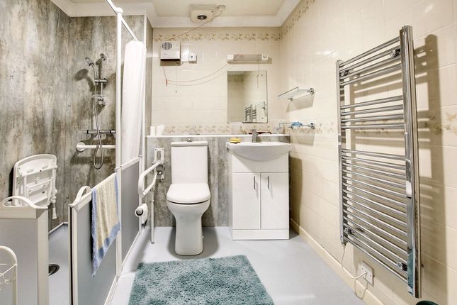 48 Hendon Grange, Leicester photo 3