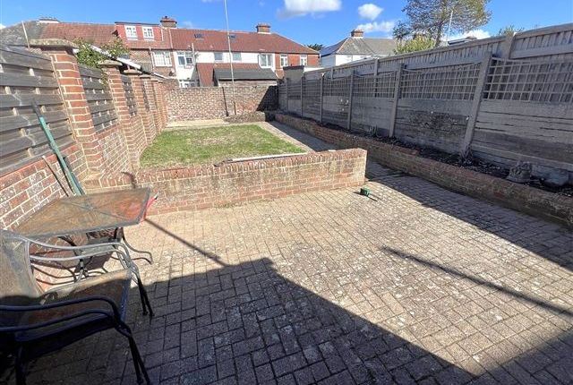 193, Chatsworth Avenue, Portsmouth photo 3