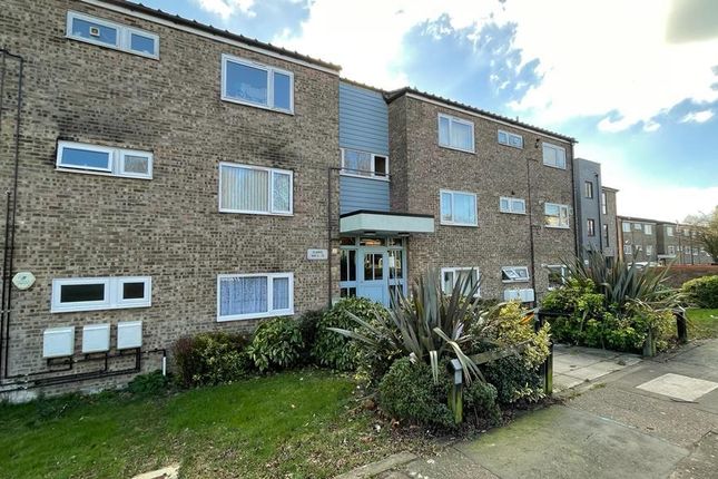 Thumbnail Flat to rent in Scarfe Way, Colchester