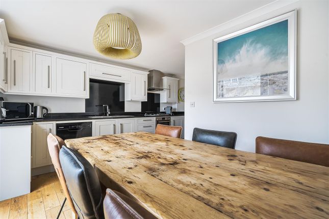 5 Kimberley Croft, Trevethan Rise, Falmouth photo 3
