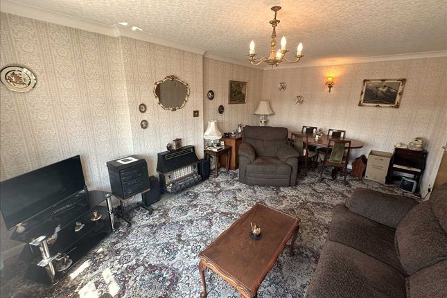 25, Blenheim Court, Scunthorpe photo 4