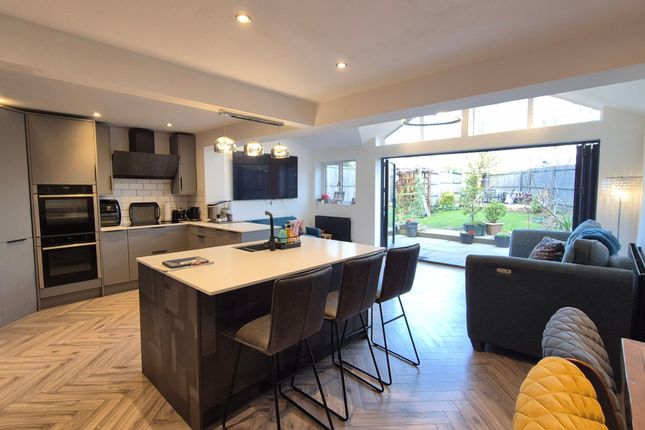 4 Garganey Close, Coalville photo 3