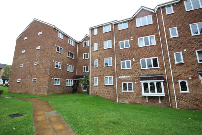 Flat for sale in Topaz House, Worcester Park