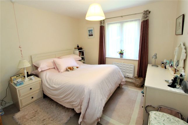 Flat for sale in Hylton Road, Petersfield, Hampshire