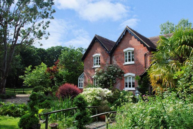 Country house for sale in South Drive, Ossemsley, New Milton