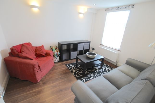 Thumbnail Flat to rent in Long Lane, East Finchley