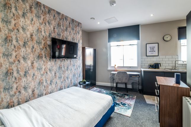 Canning Place B111-001