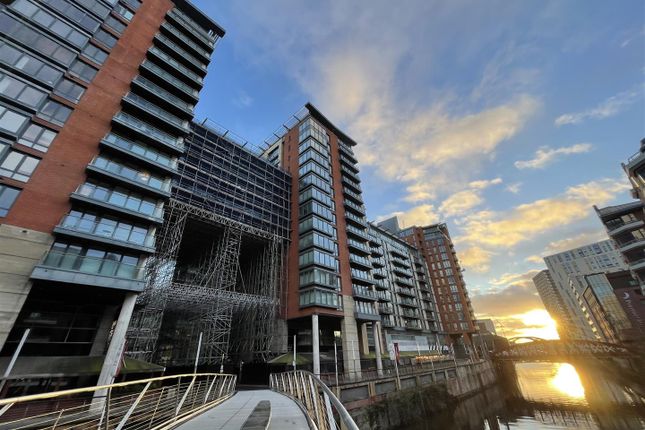 Thumbnail Flat for sale in Leftbank, Spinningfields, Manchester
