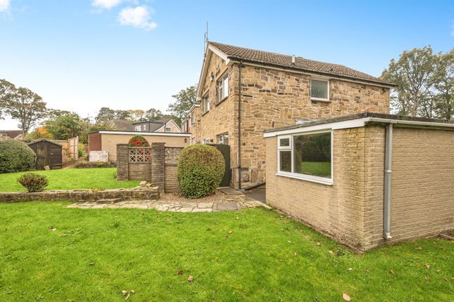 8, Bankfield Park Avenue, Huddersfield photo 4