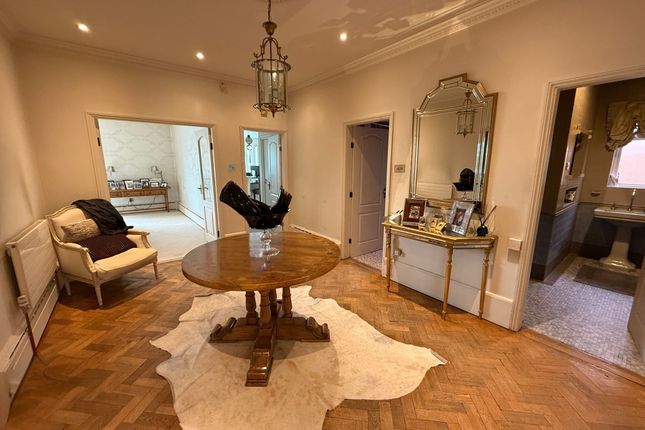 6, Spencefield Lane, Leicester photo 3