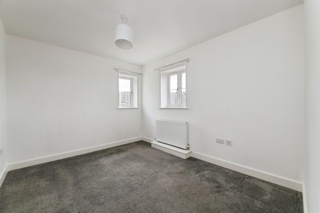 2, Hawthorn Place, Cullompton photo 4